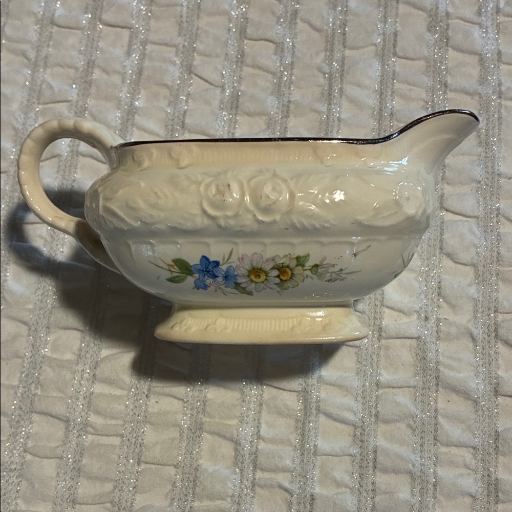 Homer Laughlin Cream & blue Floral dish, Vintage Rare